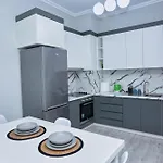 Luxury Square 21 Apartament *