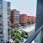 Luxury Square 21 * Tirana