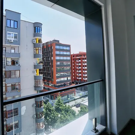 Luxury Square 21 티라나