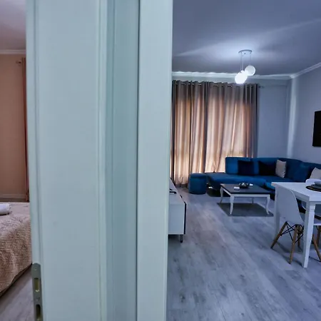 Luxury Square 21 * Tirana