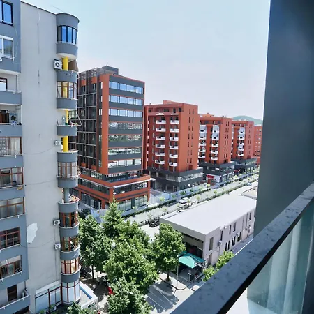 Luxury Square 21 * Tirana