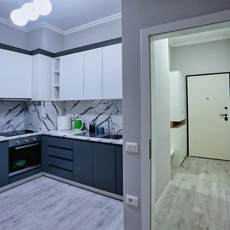 Apartment Luxury Square 21 *