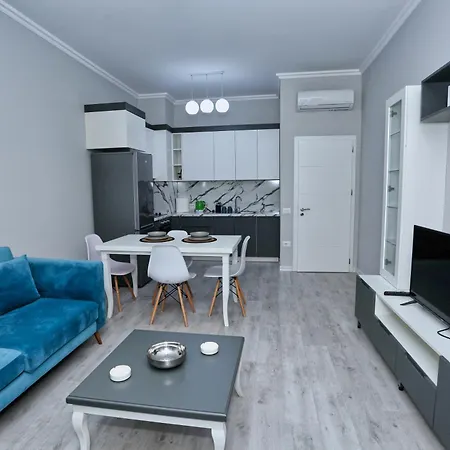 Luxury Square 21 Apartment *