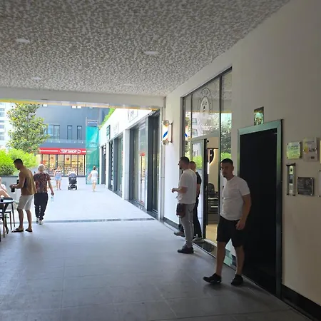 Luxury Square 21 Apartment *