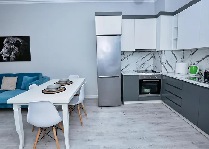 Apartament Luxury Square 21 *